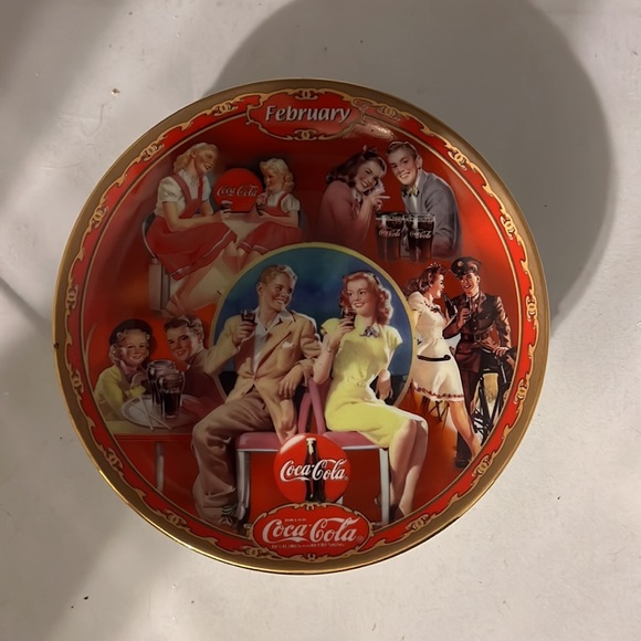 Coca-Cola Limited Edition February Plate #12785A - Picture 6 of 6